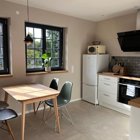 Neubau Im Loft-Stil Mit Grosser Terrasse لاروش المظهر الخارجي الصورة