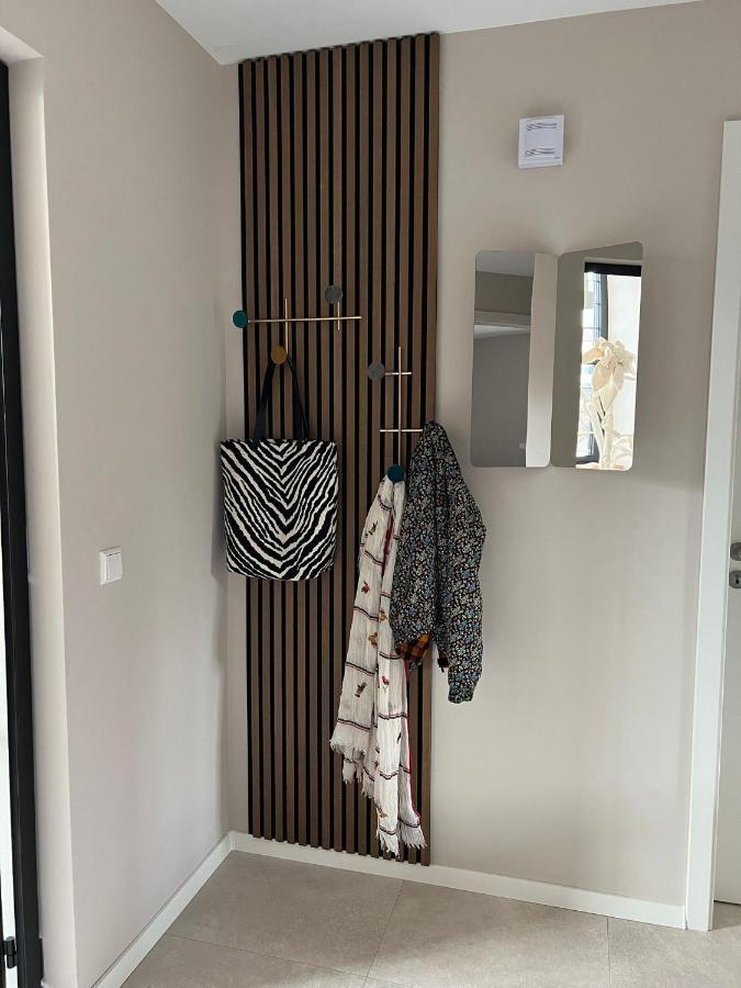Neubau Im Loft-Stil Mit Grosser Terrasse لاروش المظهر الخارجي الصورة